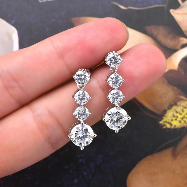4 Carat Moissanite Earrings in 925 Sterling Silver – Brilliant Sparkle - Luvoro Genéve 