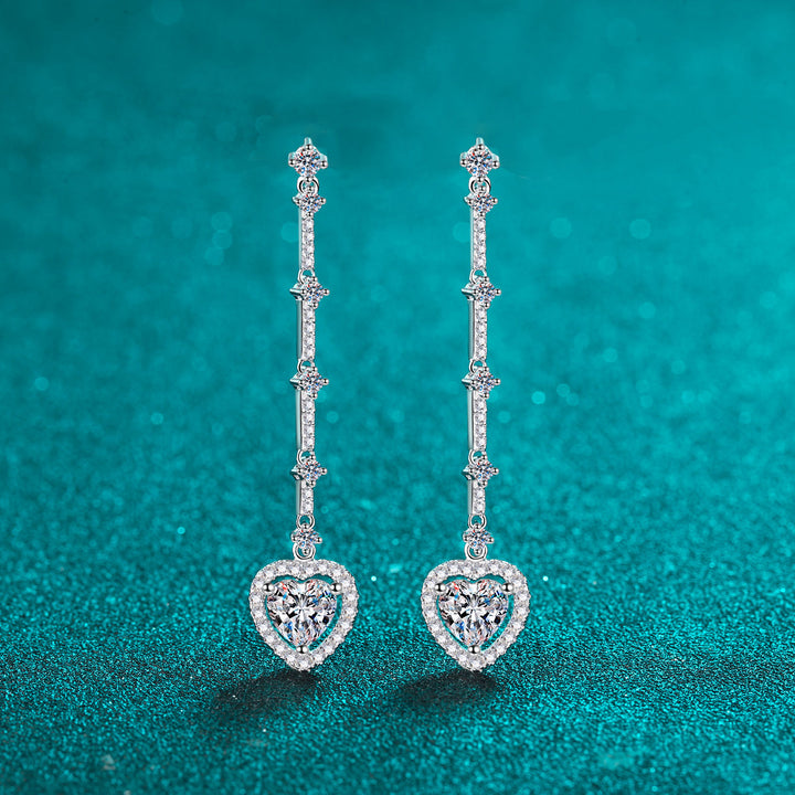 2 Carat Moissanite Heart Earrings in 925 Silver - Luvoro Genéve 