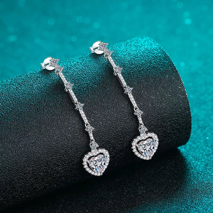 2 Carat Moissanite Heart Earrings in 925 Silver - Luvoro Genéve 
