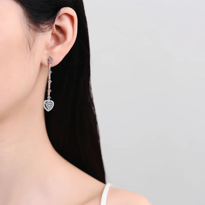 2 Carat Moissanite Heart Earrings in 925 Silver - Luvoro Genéve 